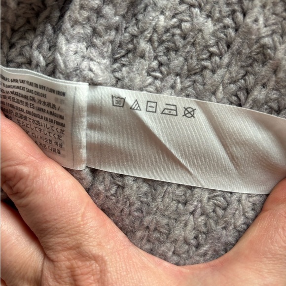 Abercrombie & Fitch Sweater Size L Cowl Neck Light Gray - Picture 11 of 11
